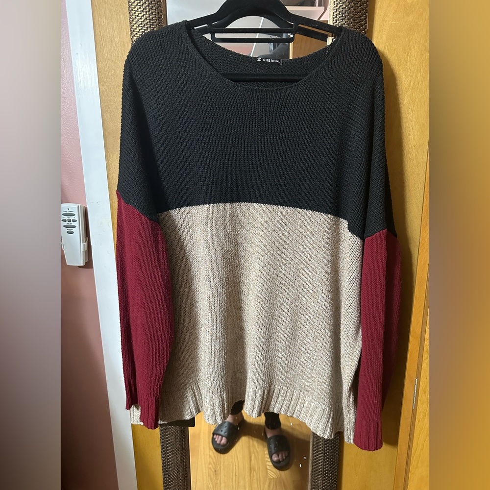 Colorblock knit sweater - Picture 3 of 3